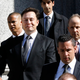 Elon Musk saliendo de los tribunales tras violar un acuerdo con la Comisión de Bolsa y Valores de Estados Unidos.